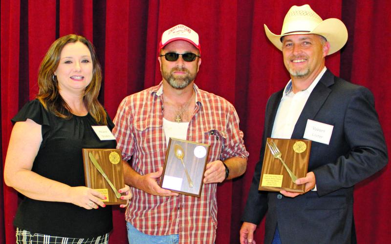 Sentinel photo/Mike Reddell Bay City Pilot Club held its annual "Celebrity Waiter" fundraiser and awarded plaques to the "waiter" who made the most in tips Thursday, Oct.14. From left: Melanie Bradley, third place; Bill Orton, first place; and Robert Lister, second place.