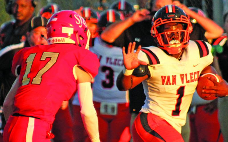 Photo/Anna Hernandez Leopard running back Cam Austin (1)