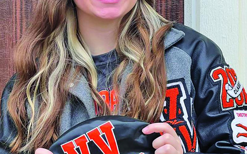 Contributed photo Above, Van Vleck’s Nicole Ryman qualifies for state.