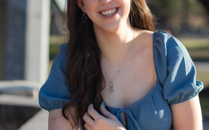 Ann Ihde Valedictorian