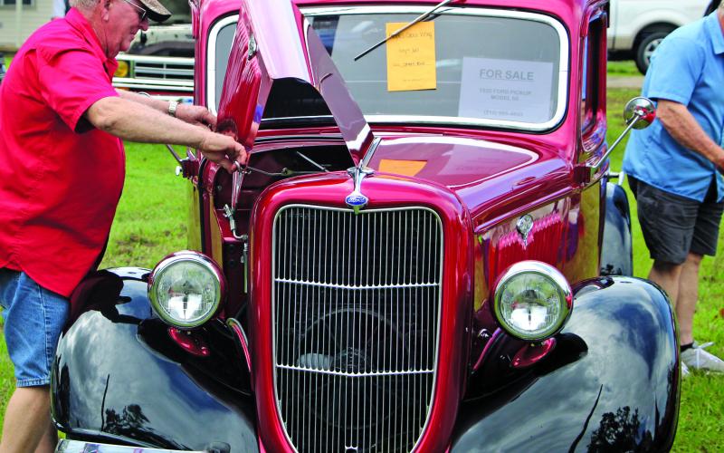 Sentinel photo/Mike Reddell