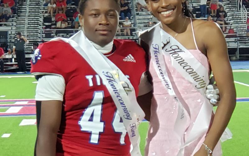 Sentinel Photo/Jessica Shepard The 2024 Tidehaven High School Homecoming King Darnell Butler and Queen Mary Johnson were crowned Friday, Sept. 27, at Tidehaven’s game with Brazos.