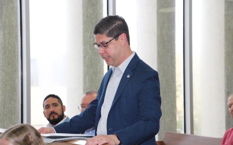 Sentinel Photo/Mike Reddell Union Pacific’s Richard Zientek introduces himself at Commissioners Court.