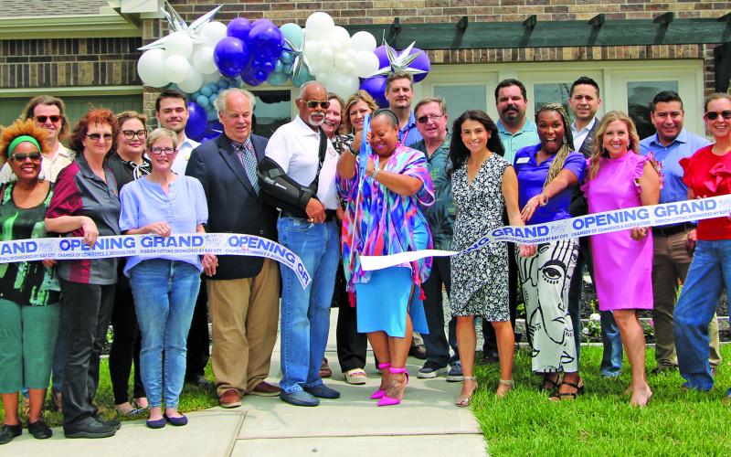 Sentinel Photo/Mike Reddell The recent Ribbon Cutting Ceremony at Valor Park that was hosted by Bay City Chamber of Commerce and Agriculture and Century Communities drew an impressive turnout. It also introduced one of Valor Park’s eight residential floor plans