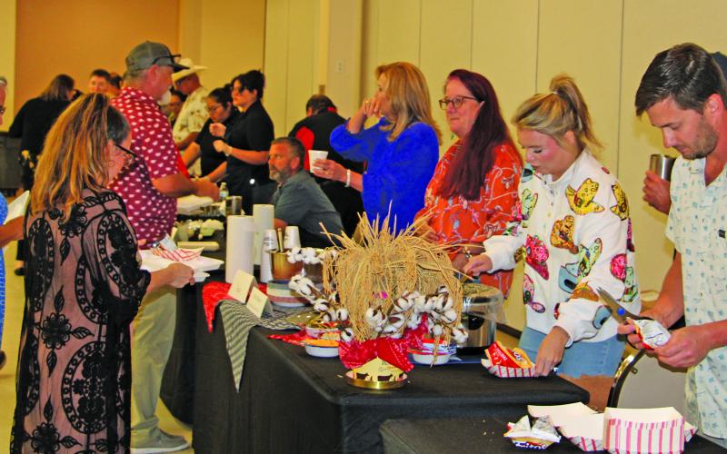 Sentinel photo/Jessica Shepard Gourmet Guys, the main fundraiser for the Matagorda County Museum, attracted an impressive turnout Saturday, Sept. 27. This year’s theme was “50 Nifty United States” and the cooking teams delivered a lively diversity of dishes.