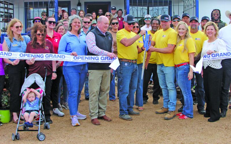 Lone Star Gardens partnered with the Bay City Chamber of Commerce &amp; Agriculture for a grand opening ribbon-cutting ceremony on Wednesday, Feb. 25. The garden center is located at 2105 Norvell Avenue in Bay City. Sentinel Photo/Jessica Shepard