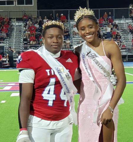 Sentinel Photo/Jessica Shepard The 2024 Tidehaven High School Homecoming King Darnell Butler and Queen Mary Johnson were crowned Friday, Sept. 27, at Tidehaven’s game with Brazos.