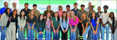 TenarisBayCity photo TenarisBayCity had the pleasure of having an exceptional group of Matagorda County high school seniors tour the facility. This is our second-year hosting Youth Leadership Matagorda County, led by Matagorda County Judge Bobby Sieferman and Jessica Russell, executive director of Bay City CDC.