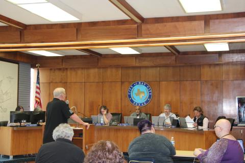 Sentinel Photo/MaLinda Reddell Former 2018 charter commission review member Jerry Evans addresses City Council during a workshop on possible City Charter propositions Monday, Feb. 10, at City Hall. 