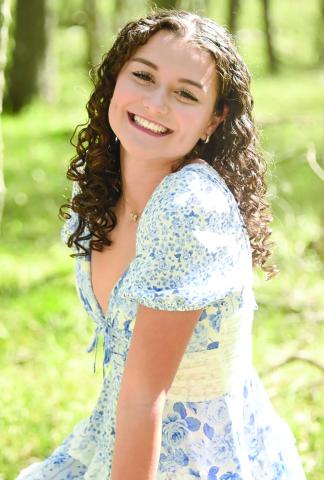Victoria Sliva Salutatorian