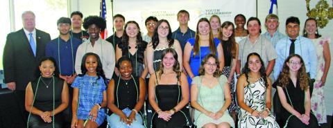 Sentinel Photo/Jessica Shepard Graduation ceremonies were held last week for the 2025 Matagorda County Youth Leadership Class at Bay City Country Club. Class members are framed by adult leaders County Judge Bobby Seiferman, far left, and Jessica Russell, far right.