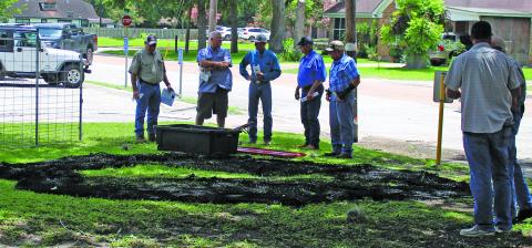 Sentinel Photo/Jessica Shepard Texas A&M Natural Resources Institute Program Coordinator Jay Long demonstrated a continuous net feral hog trap after his presentation at the Matagorda County SWCD #316 workshop on June 13. Long was one of six other speakers at the event.
