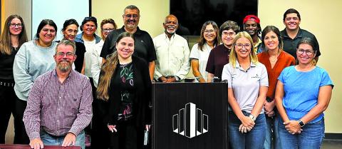 Mayor Robert Nelson with LynnGroup team.
