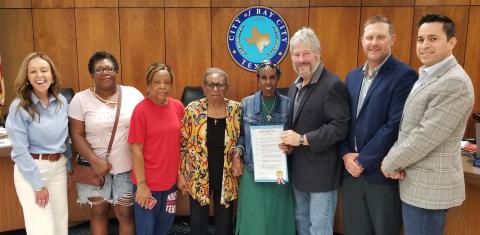 Sentinel Photo/Mike Reddell  Council delares a “Priscilla Ann Robinson Day,”- the longtime Bay City school trustee was photographed with Bay City ISD officials and school board members, as well as City Council and City Staff.  