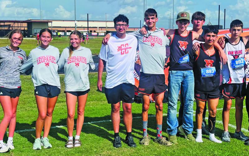 Photo courtesy of Rilea Sanders The Van Vleck High School Cross Country team after Sealy's XC meet Friday, Aug. 14.