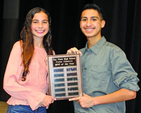 Sentinel photo/Jessica Shepard Cross-Country winners