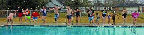 There were 14 brave participants for the Bay City Parks and Recreation Department’s Polar Plunge 2022 at Hilliard Pool Saturday, Jan. 8. The water temperature of 62 degrees may not have been polar, but it was chilly, judging by expressions of those who entered the pool.  Sentinel photo/Mike Reddell