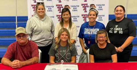 Contributed photo Tidehaven’s Lydia Yeager recently signed to play softball with Stephens College in Missouri.