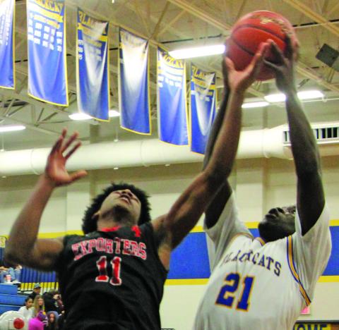 Sentinel Photo/Mike Reddell