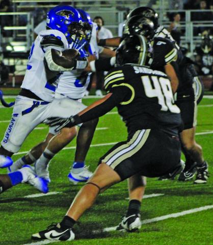 Sentinel Photo/Mike Reddell Bay City running back James Copeland was the Blackcats’ leading rusher against the Calhoun Sandcrabs. 