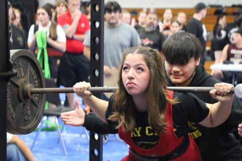 Sentinel Photo/Mike Reddell Bay City Lady Cat powerlifter Brianna Solis at VVISD meet Friday. Solis’ totals included: Briana Solis, 165, 1st place; Squat, 305; Bench, 185; Dead Lift, 305; for a total of 795.