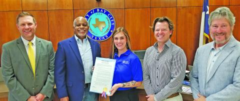 Sentinel Photo/Mike Reddell City Council proclaimed Domestic Violence Awareness Month at its Sept. 22 meeting.The Crisis Center of Matagorda and Wharton County is dedicated to helping victims of domestic violenceby providing free and confidential services such as advocacy, education, shelter and resources. In the past year, the Crisis Center has provided services to 418 clients of domestic violence and 7,314 nights of shelter to adults and children.