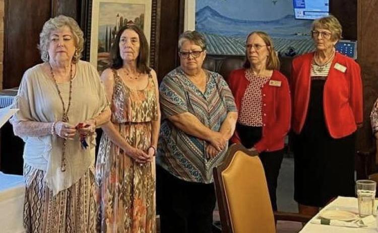 Sentinel photo/Jessica Shepard The Pilot Club of Bay City installed new officers for the 2022-2023 year recently. Incoming officers from left to right are President Sue Jahnsen, Director Jennifer Bishop, Director Barbara Smith, Treasurer Loretta Griffin, Secretary Sherry Radford, and President-Elect Theresa Knebel.