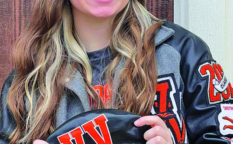 Contributed photo Above, Van Vleck’s Nicole Ryman qualifies for state.