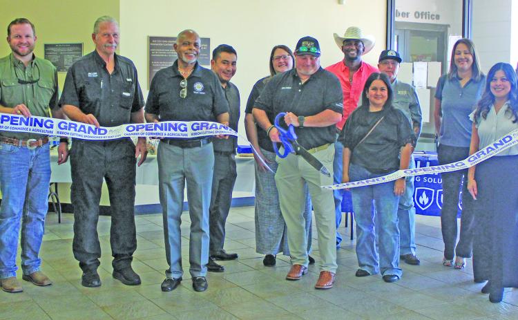 Sentinel Photo/Jessica Shepard 5 Pillars Training Solutions partnered with the Bay City Chamber of Commerce & Agriculture for a grand opening ribbon-cutting ceremony on Thursday, Nov. 6.