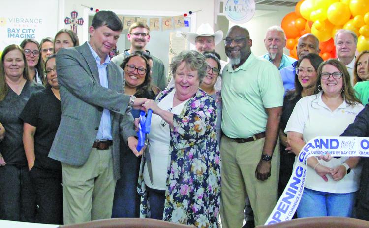 Vibrance Health partnered with the Bay City Chamber of Commerce & Agriculture for a grand opening ribbon-cutting ceremony to celebrate the reopening of Bay City Imaging on Thursday, July 16. Bay City Imaging is part of Vibrance Health and located at 720 Ave F North. Sentinel photo Jessica Shepard